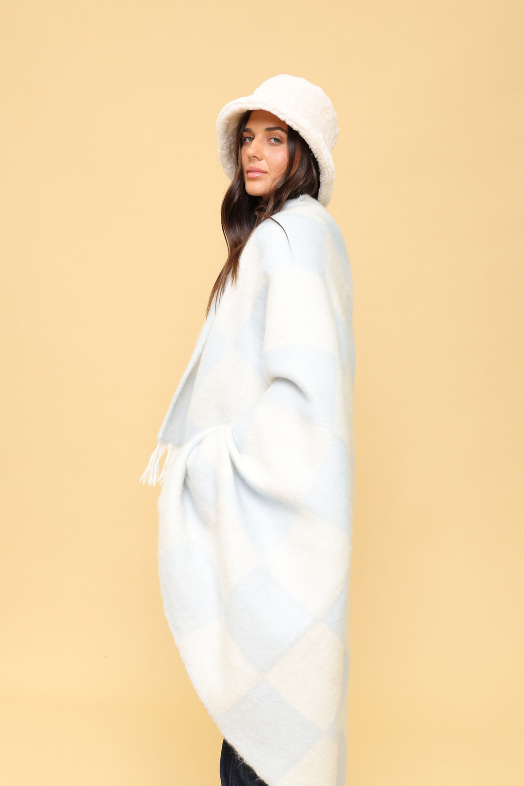 The Morgan & Taylor Carla Faux Fur Bucket Hat in Cream  display picture 3